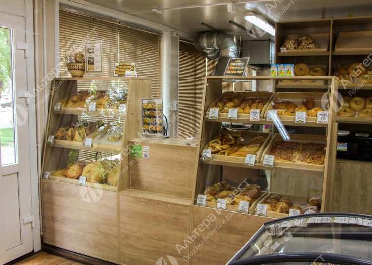 Пекарня полного цикла в прикассовой зоне гипермаркета Фото - 1