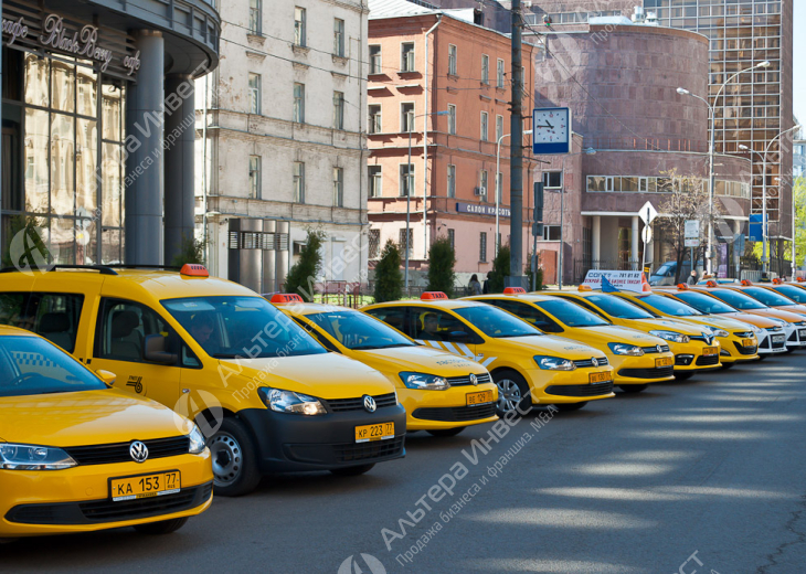 Крупная служба такси в Санкт-Петербурге Фото - 1