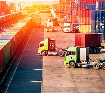 Транспортная компания по контейнерным перевозкам из порта Санкт-Петербурга по городу, области и регионы РФ