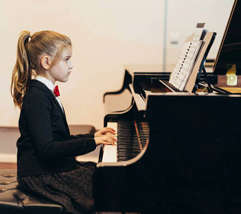 💡 Бизнес идея: Как открыть частную музыкальную школу с нуля