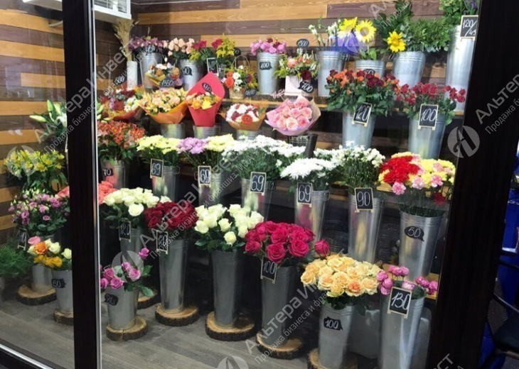 Цветочный магазин в Кировском районе Фото - 1