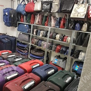 Магазин чемоданов и сумок / Доход 100000  Фото - 7