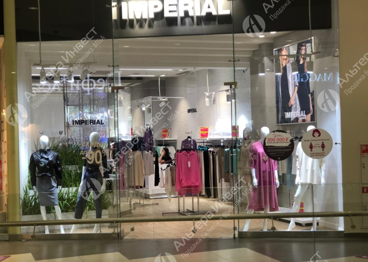 Магазин монобрендовой итальянской одежды в крупнейшем торговом центре  Фото - 5