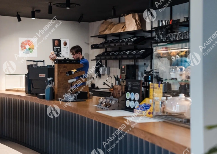 Прибыльная кофейня в бизнес центре Фото - 1